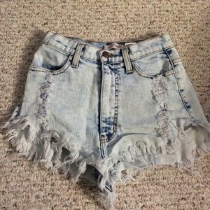 Destroyed shorts💞