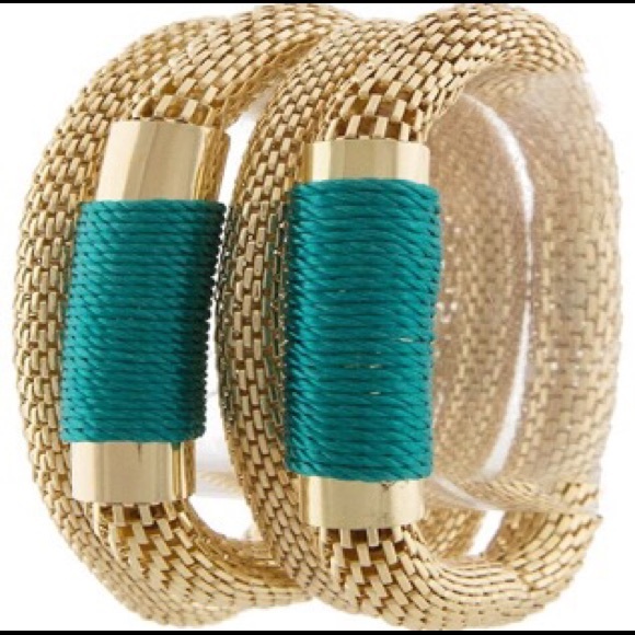 Jewelry - 🎈SOLD🎈Gold wrapped weave-chain bracelet