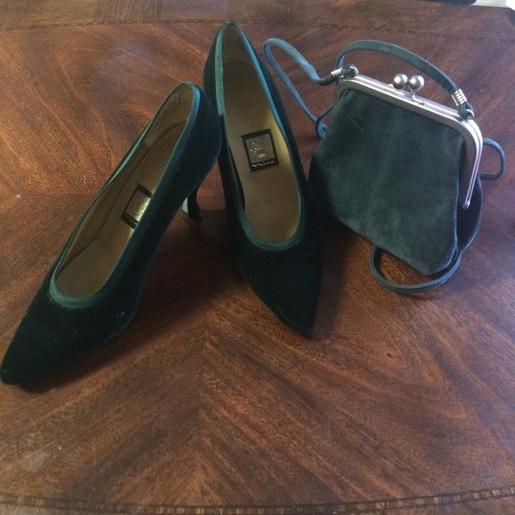green velvet kitten heels