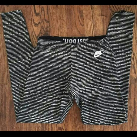 Nike Exercise Pants xs