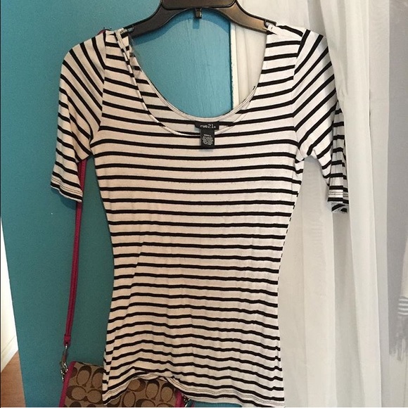 rue 21 striped tee