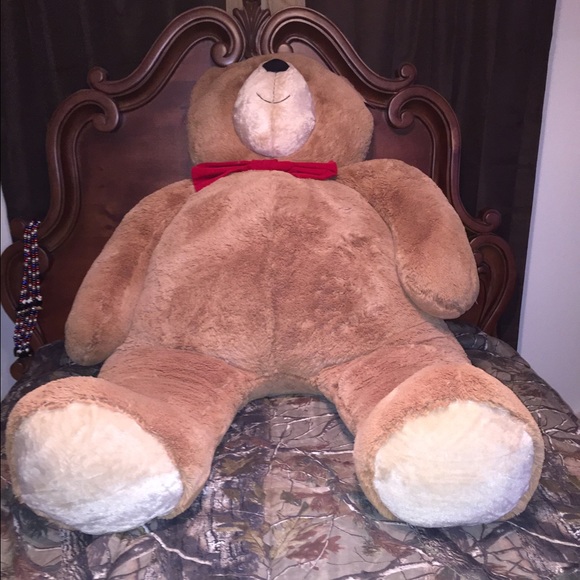 Huge life size teddy bear!🐻