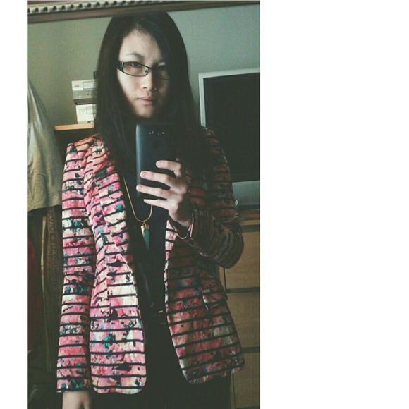 ππMeet Your Posher!ππ - Picture 2 of 4