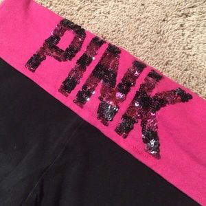 VICTORIA'S SECRET YOGA PANTS!