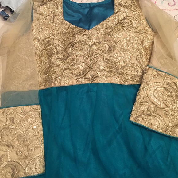 Eid special. Salwar kameez size 38 - Picture 4 of 5