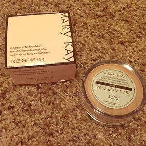 Mary Kay Mineral Powder Foundation