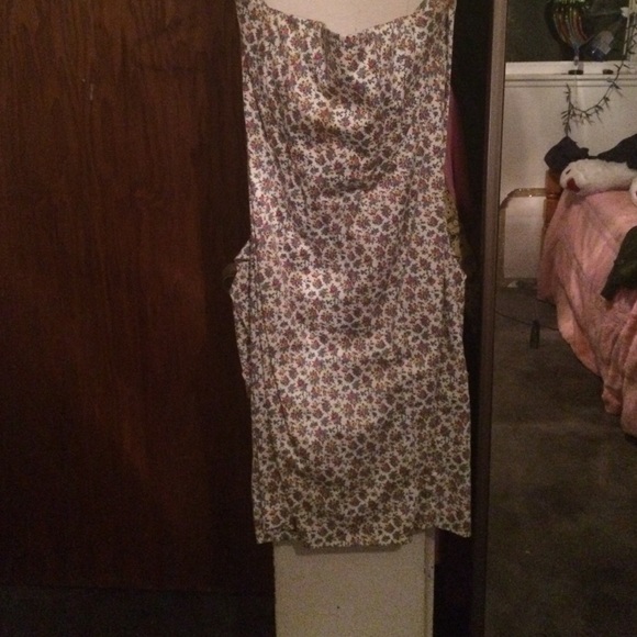 Betsey johnson sleeveless dress