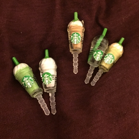 Accessories - 😍STARBUCKS PHONE ACCESSORIES😍