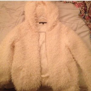 fur zip up coat w hood