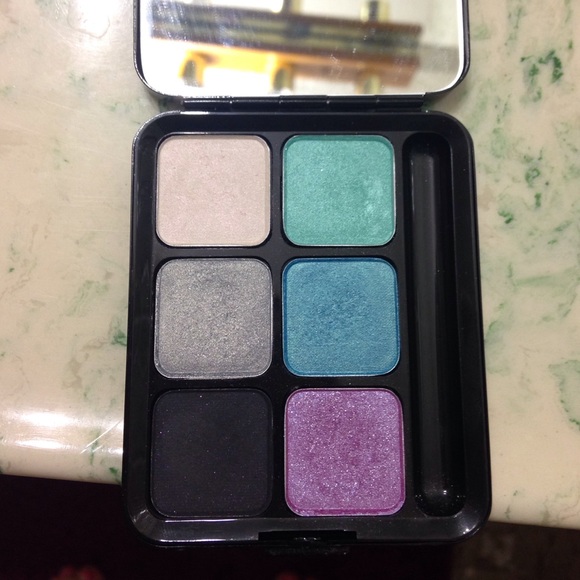 LE MAC eyeshadow palette - Picture 3 of 4