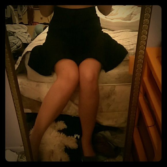 High Waisted Black Skirt - Picture 1 of 4