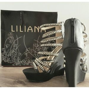 Chain Detailing Wedge Heels