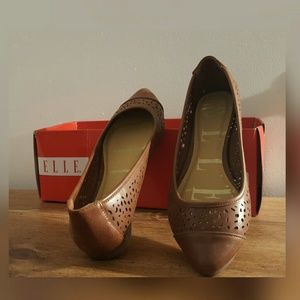 Brown Camel Flats w/ Point toe tip