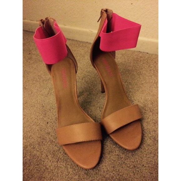 Heeled sandals