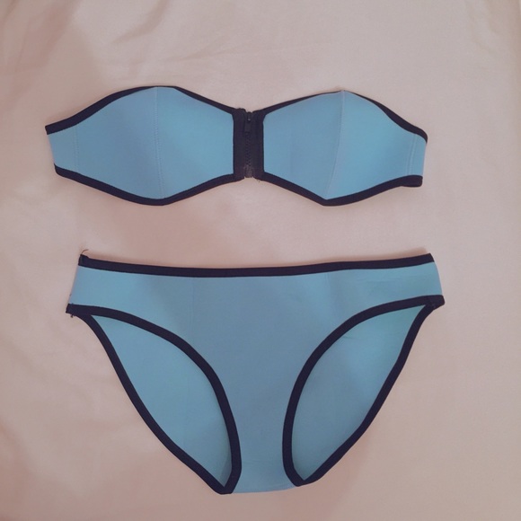 Triangl Winnie Santa Rosa Dupe 💙🌊