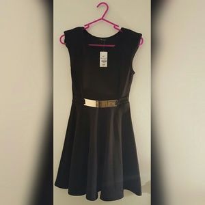 Black Mid Thigh Dress #blacklittledress