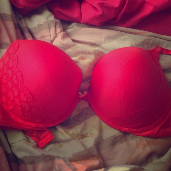 Sex red bra with pink bow in the center