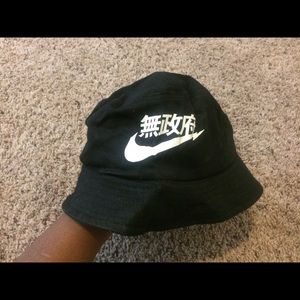 Nike RARE Bucket Hat!