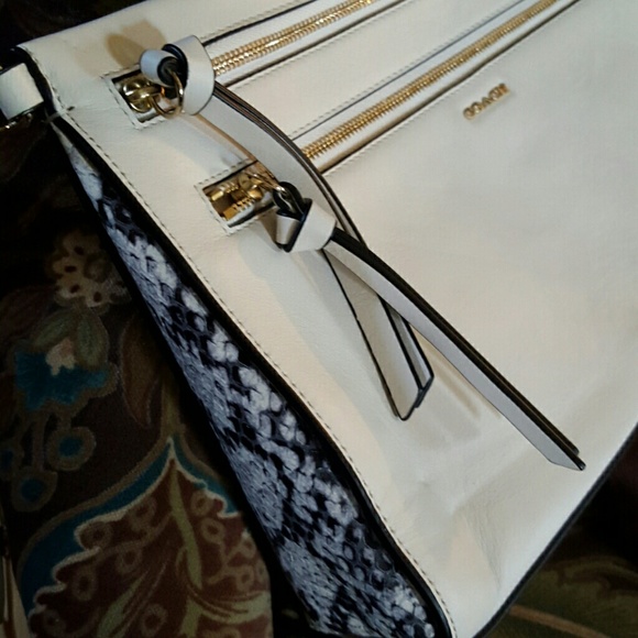 New Coach clutch..special offer today.pls,read - Picture 2 of 4