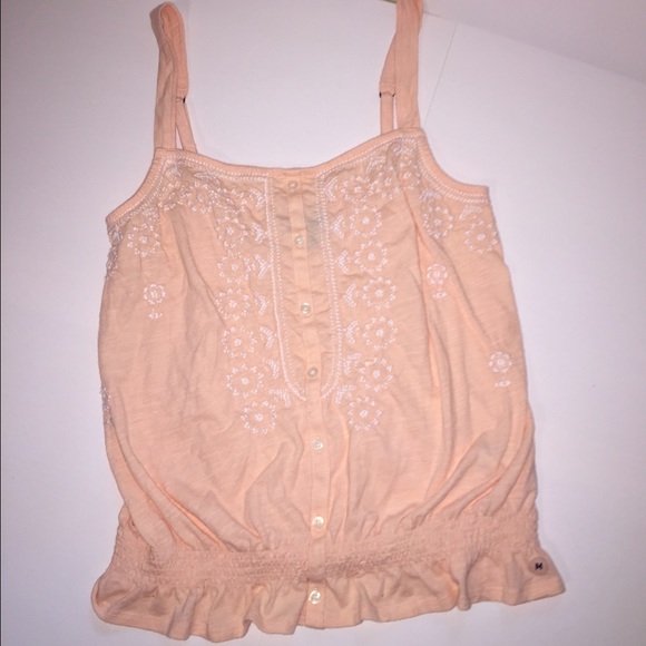 American eagle light peach colored top