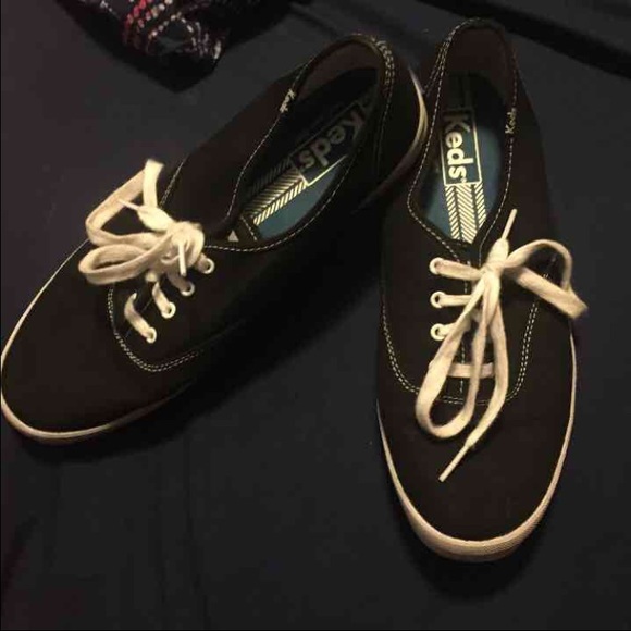 Nearly new keds