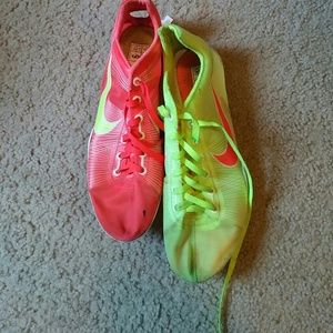 Nike running spikes !!