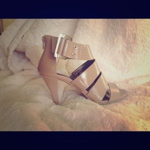 Victor Alfaro heels