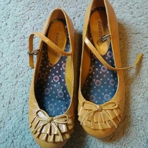 Mustard Yellow kitten heels