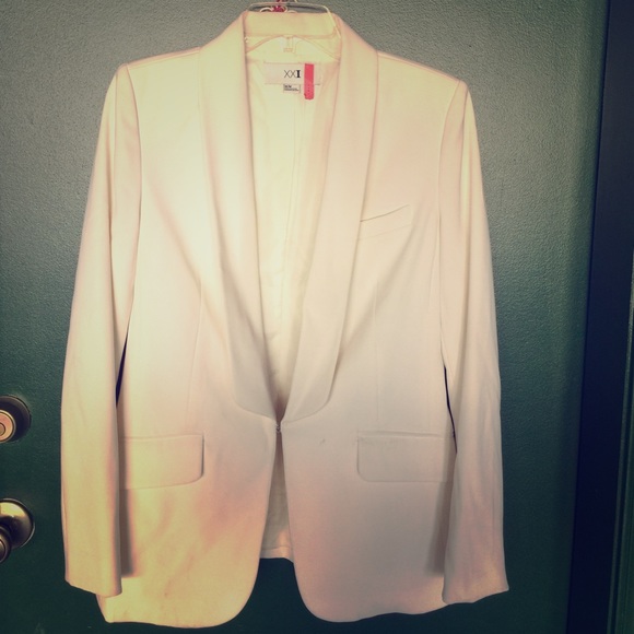 Forever 21 Off White/Cream Blazer Tuxedo Medium