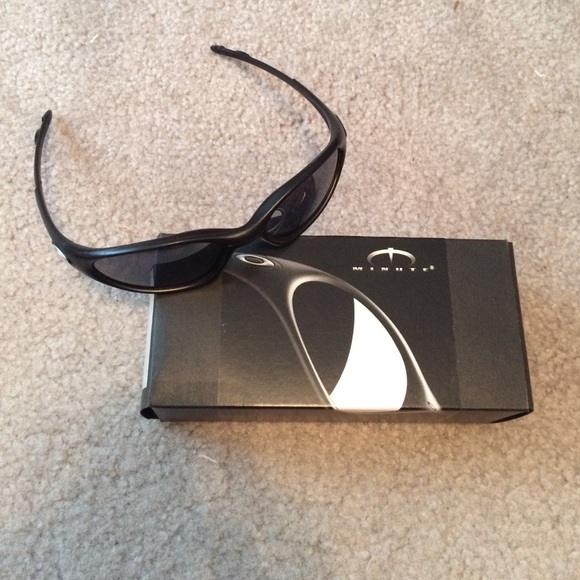Original Oakley Minute Sunglasses