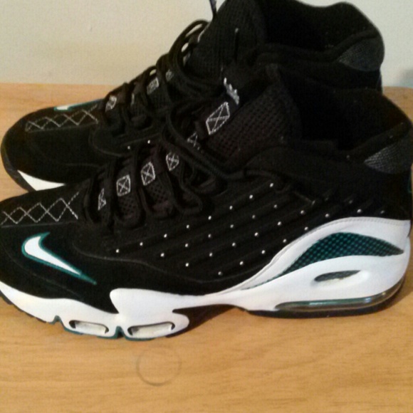Men's Nike sneakers