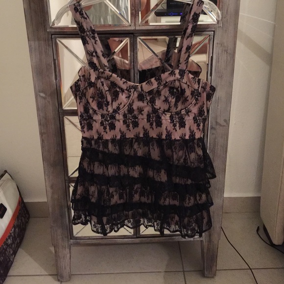 Forever21 peplum lace top