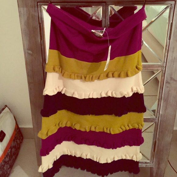 Forever21 twist strappless dress