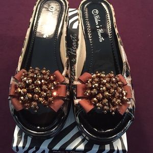 NWT Helen's Heart Brown Leopard shoes.