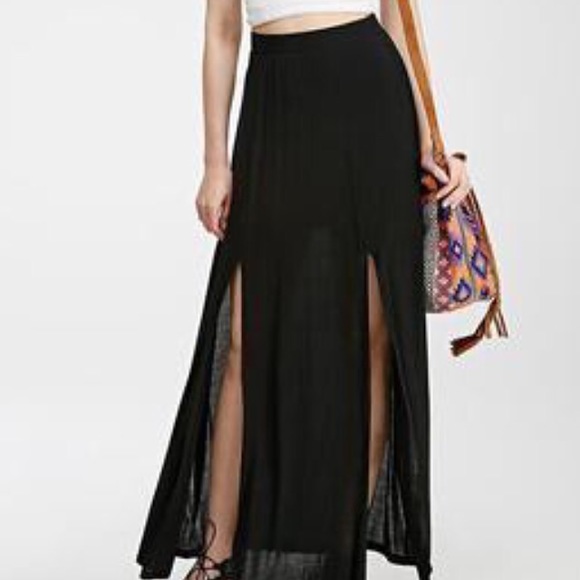🚫SOLD🚫 Forever21 Maxi Double Slit Black Skirt