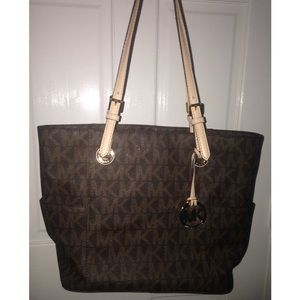 🚫HOLD🚫MK jet set tote