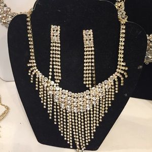 Rhinestone dangle necklace w earrings