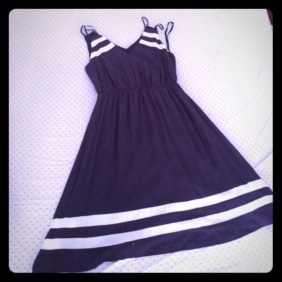 Mod cloth dress