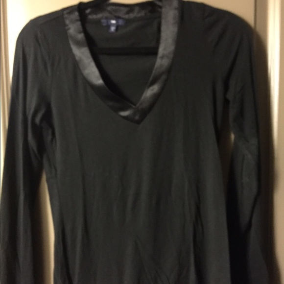 GAP long sleeve shirt