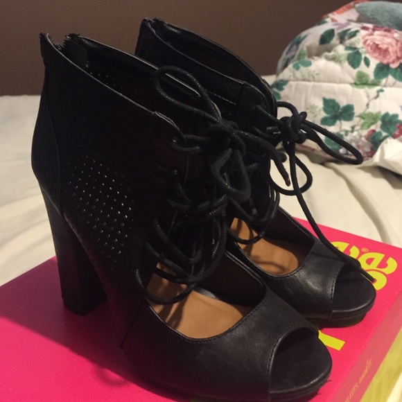 Peep toe black booties