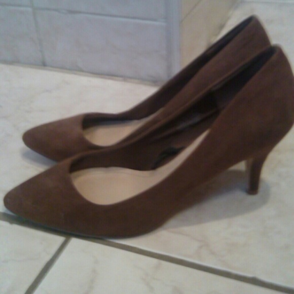 Suede heels - Picture 2 of 3