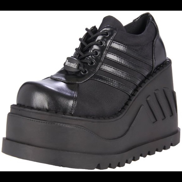 🔥sold on depop🔥 demonia stomp 08 platforms - Picture 2 of 4