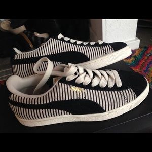 Puma sneakers never worn