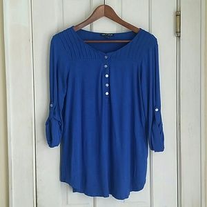 Cable & Gauge electric blue top