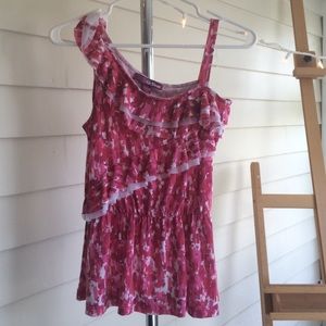 One-shoulder ruffle patterned tank
