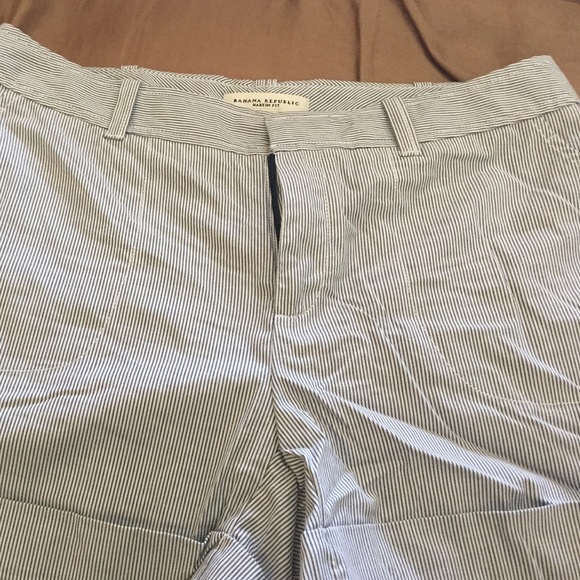 BANANA REPUBLIC SEERSUCKER SHORT