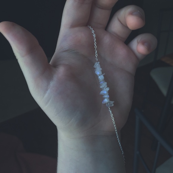 Luna Chip Bracelet - rainbow moonstone bracelet 🌿 - Picture 2 of 3
