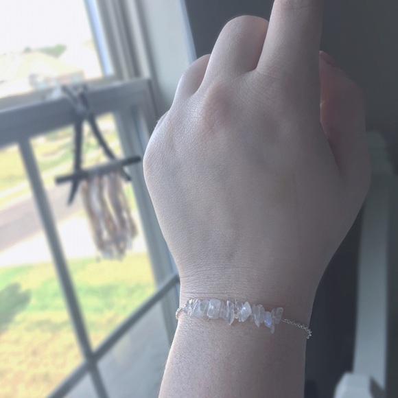 Luna Chip Bracelet - rainbow moonstone bracelet 🌿 - Picture 3 of 3