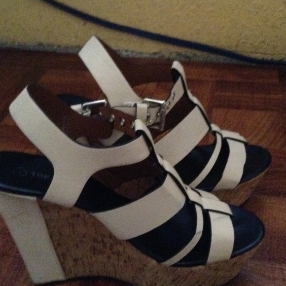 High heels - Picture 3 of 3