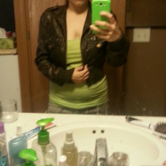 Leather jacket - Picture 2 of 3